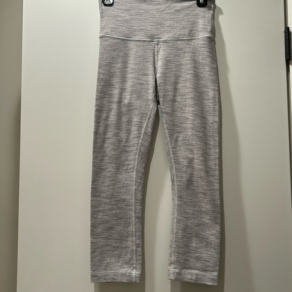 Lululemon Athletica Align High Rise Crop Yoga Pants Size 6